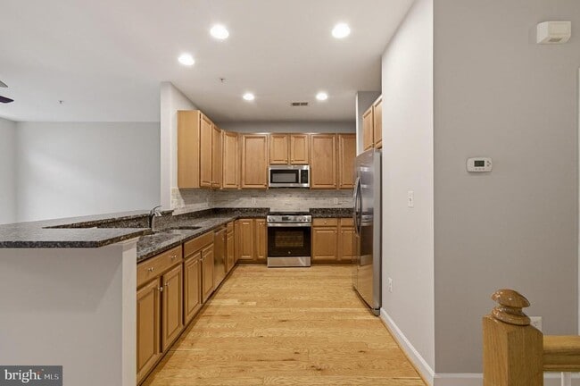 Building Photo - 11657 Leesborough Cir