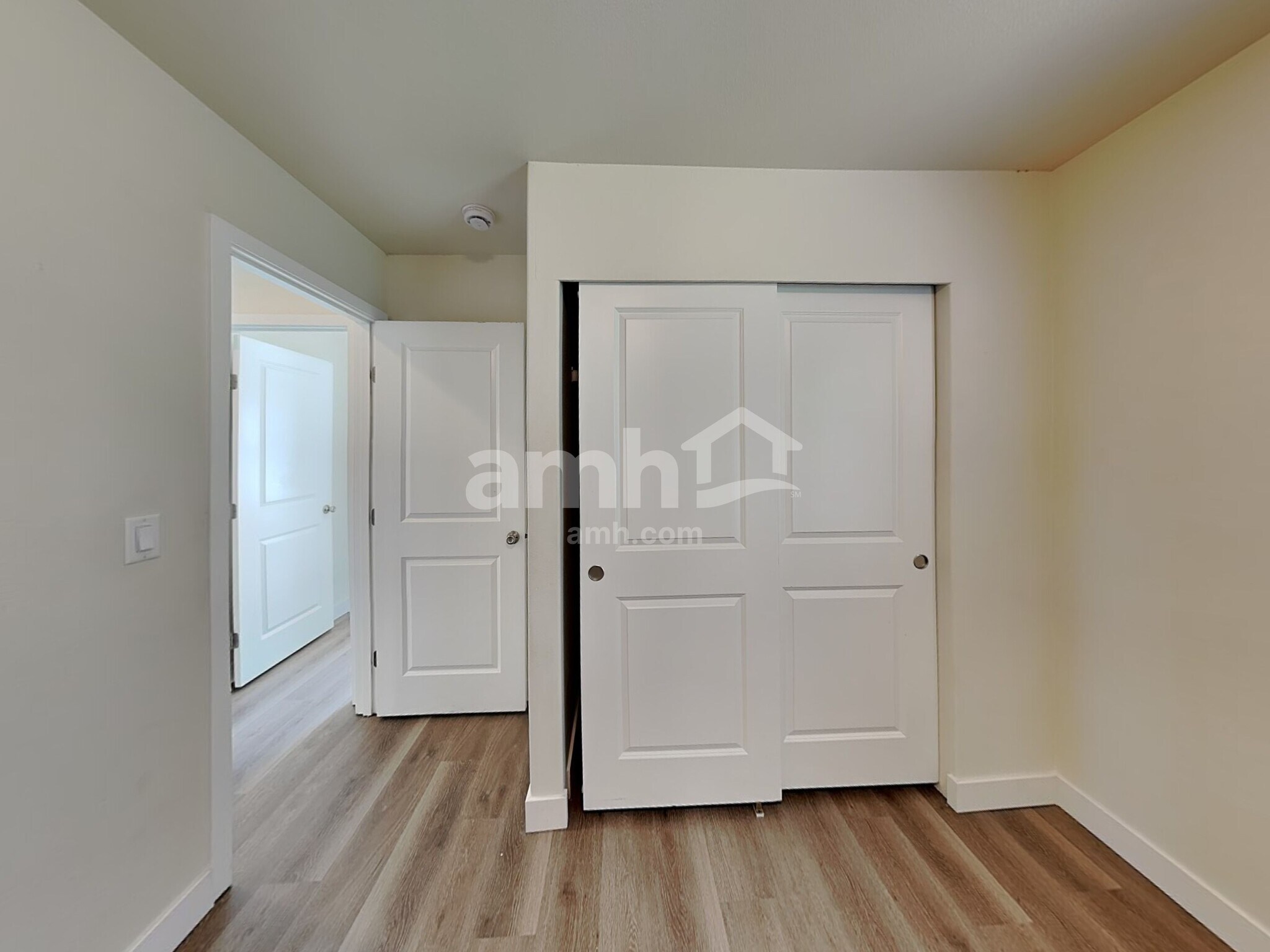 Building Photo - 1719 Blacktail Ln