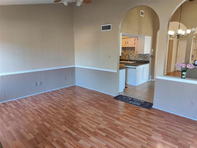 Building Photo - 2513 Crown Cir