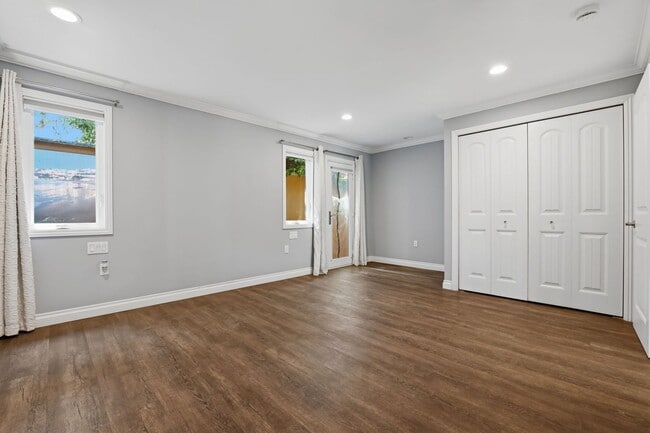 Building Photo - 1184 Devonshire Dr