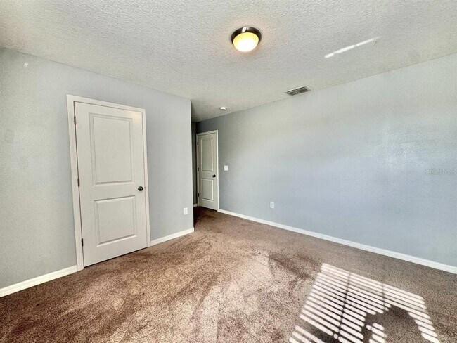 Building Photo - 6533 Trent Creek Dr