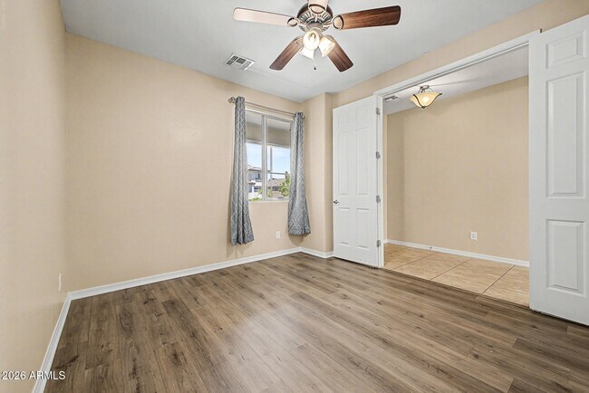 Building Photo - 2531 E Eleana Ln