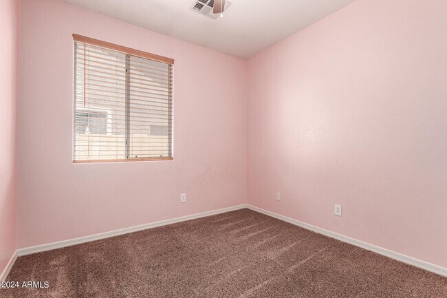 Building Photo - 4706 S Twinleaf Dr