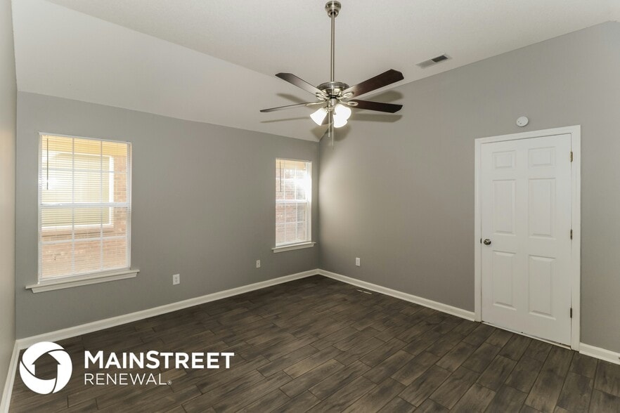 Building Photo - 9762 Misty Pine Dr