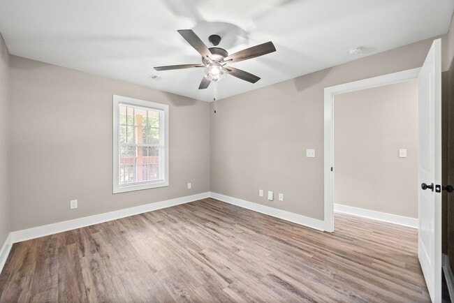 Building Photo - 528 Poston St