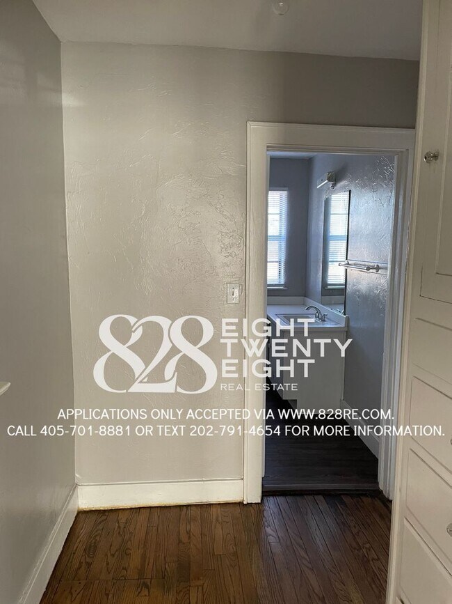 Building Photo - AVAILABLE NOW! CUTE 1st FLOOR 1 BED/1 BATH with BONUS ROOM IN NW OKC!