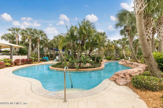 Building Photo - 156 Latham Dr