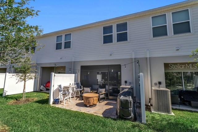 Building Photo - 8897 Daybreak St