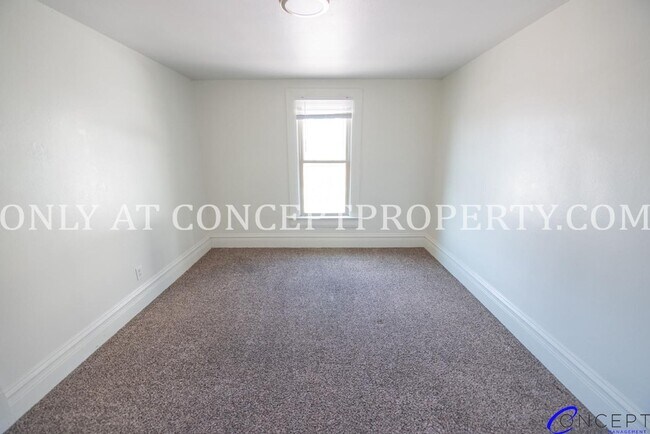 Building Photo - 5000 S Jones Ct