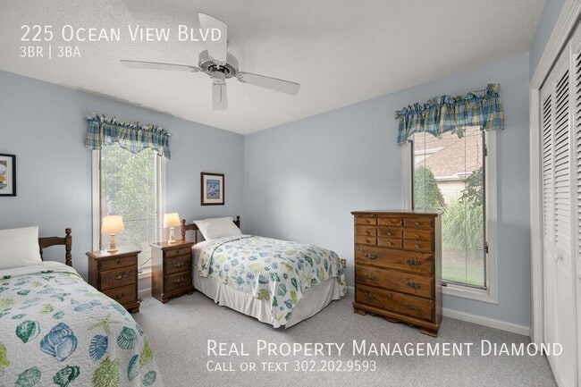 Building Photo - 225 Ocean View Blvd