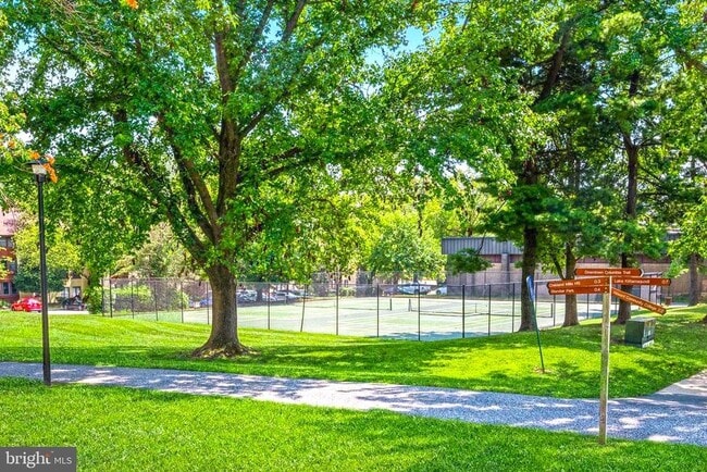 Building Photo - 9639 White Acre Rd