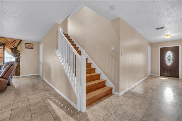 Building Photo - 6610 Beryl Dr