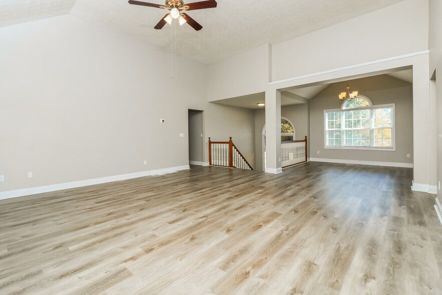 Building Photo - 3722 Auger Trail