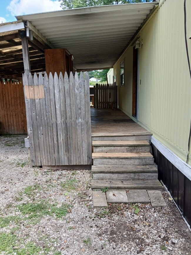 Building Photo - 19 Grand Cir