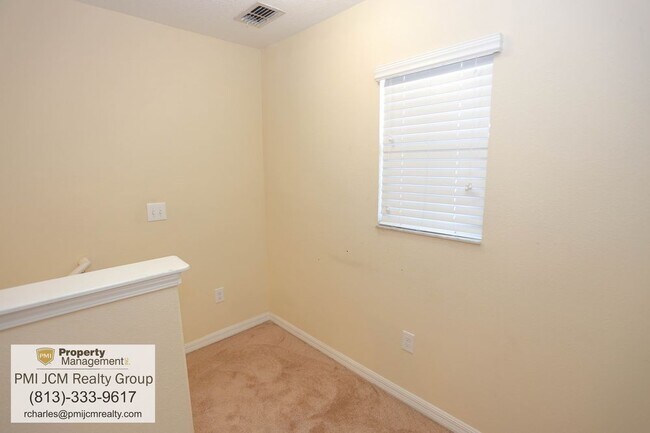 Building Photo - Move-In Special Captivating Lakeland Rental