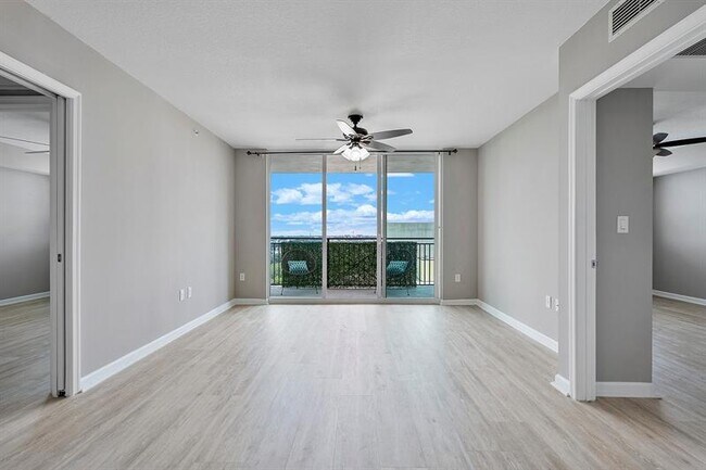 Building Photo - 610 W Las Olas Blvd