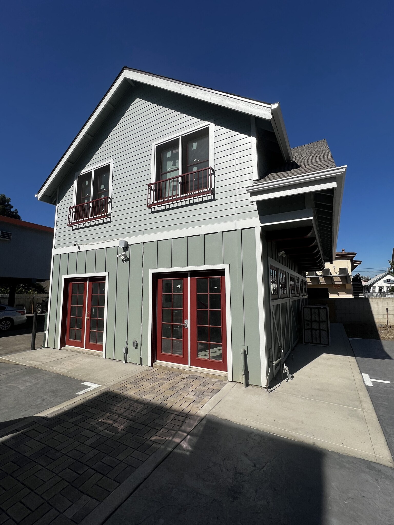 Building Photo - 1511 W 28th St