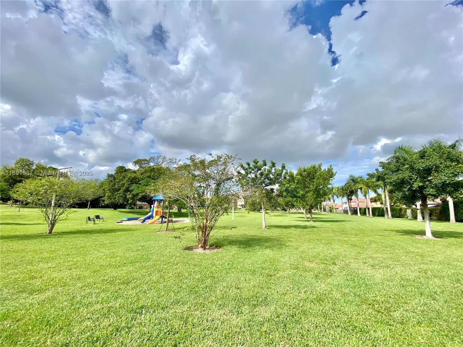 Building Photo - 990 NW 99th Ct