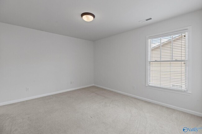 Building Photo - 307 Acorn Grove Ln SW