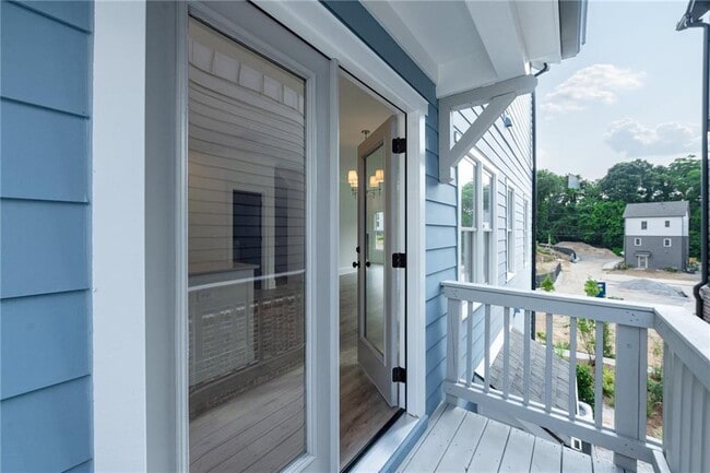 Building Photo - 3272 Stillwood Dr