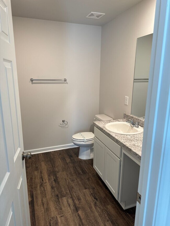 Building Photo - *48 Hour Look & Lease Bonus!* Three Bedroom | Two Bath Home in Deer Brook Crossing