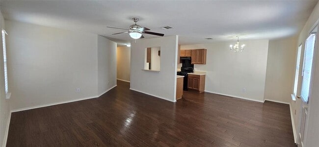 Building Photo - 911 Remington Dr