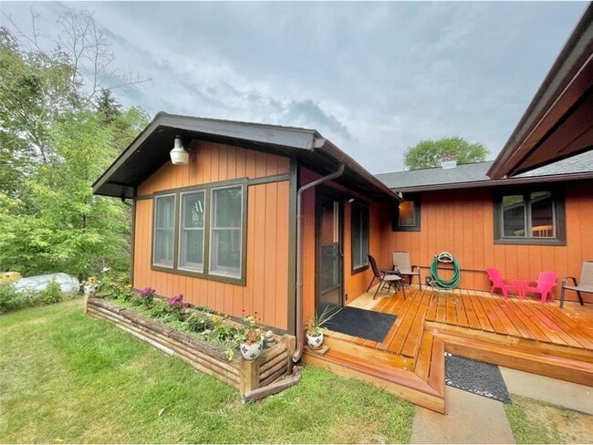 Building Photo - 38258 Deer Lake Way