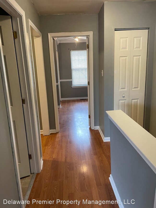 Building Photo - 3 br, 1.5 bath House - 628 Candlestick Lane