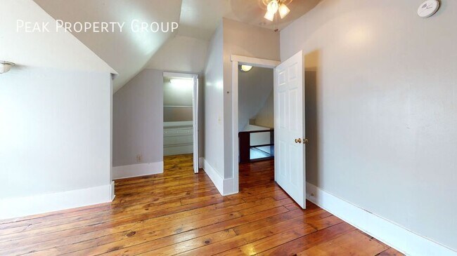 Building Photo - 1638 N 4th St