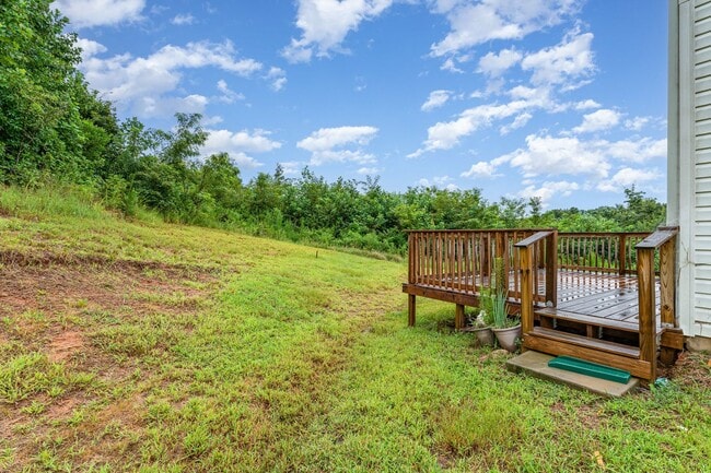 Building Photo - Charming Home for Rent in Thomasville – Pe...