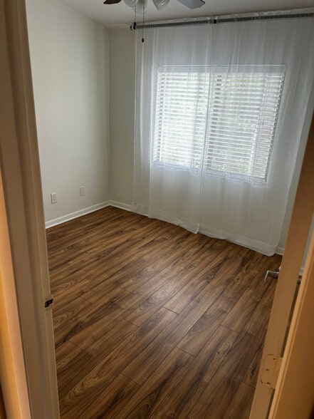 Building Photo - 3583 Whispering Oaks Ln