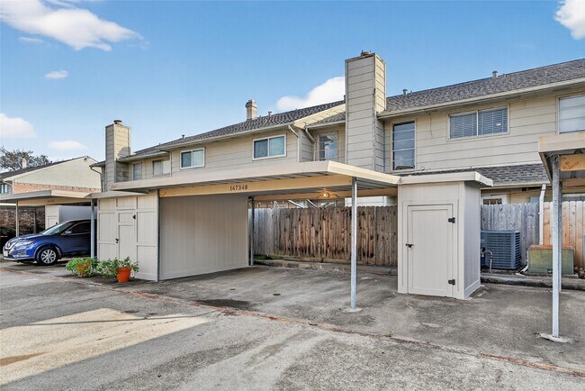 Building Photo - 14734 Perthshire Rd