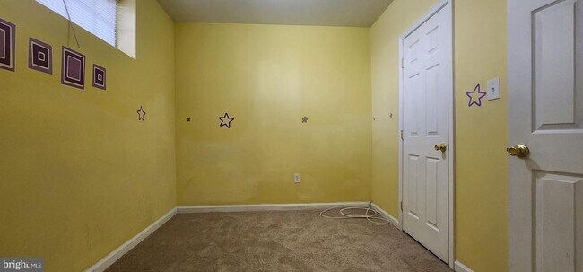 Building Photo - 3001 Cahill Ln