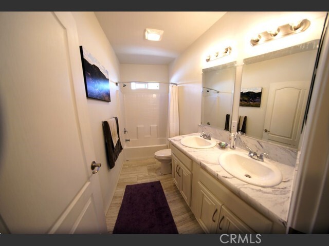 Building Photo - 1188 Aztec