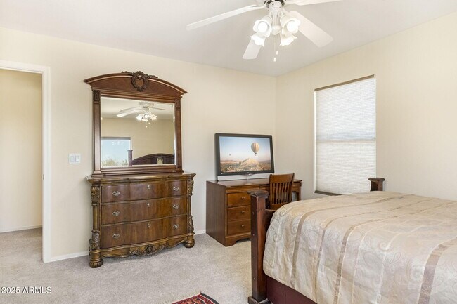 Building Photo - 9025 S 6th St