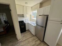 Building Photo - 1749 Santa Barbara Ave