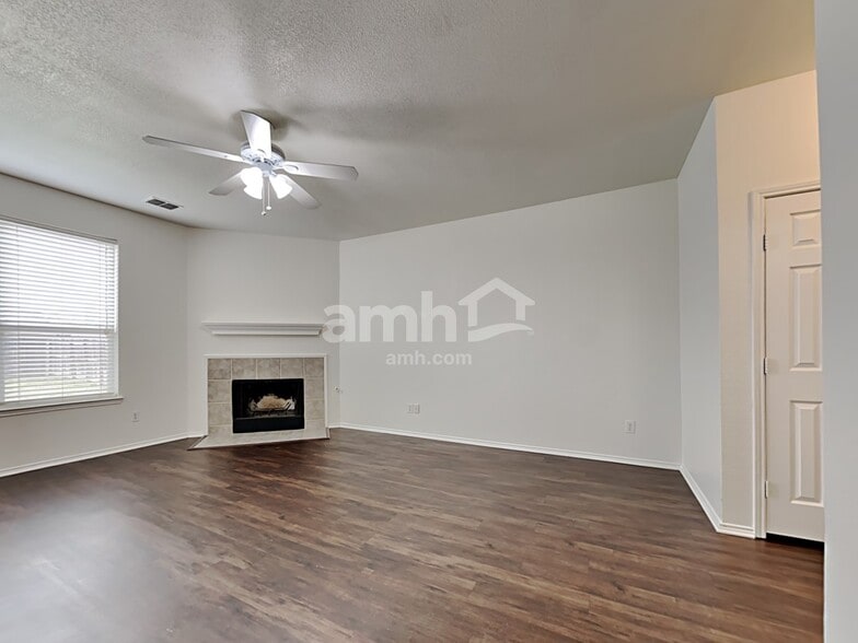 Building Photo - 11909 Grizzly Bear Dr