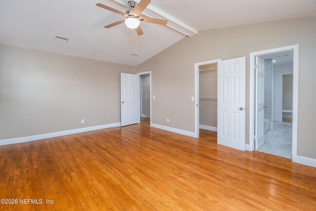 Building Photo - 2450 Fallen Tree Dr W