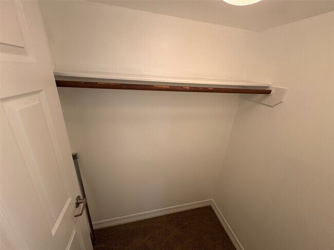 Building Photo - 3710 Sherwood Ln