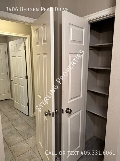 Building Photo - 3406 Bergen Peak Dr