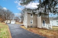 Building Photo - 89 Old Turnpike Rd