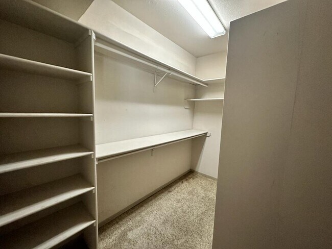 Building Photo - 4136 Tierra Venado Dr