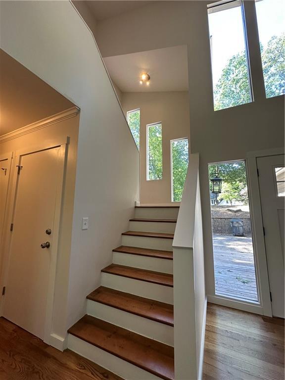 Building Photo - 645 Mt Victoria Pl