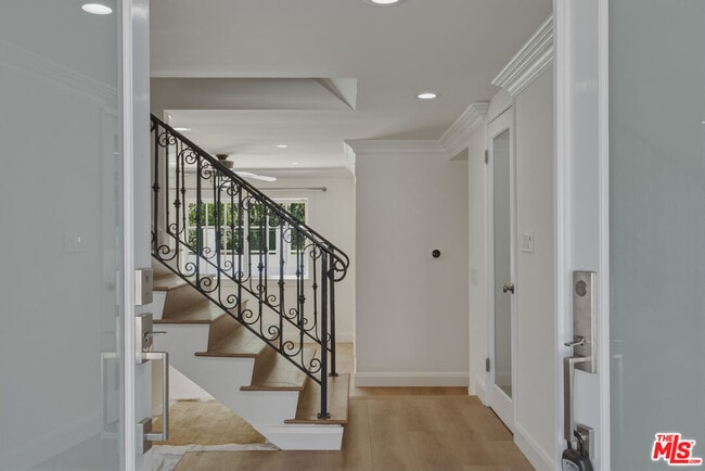 Building Photo - 29392 Hillrise Dr