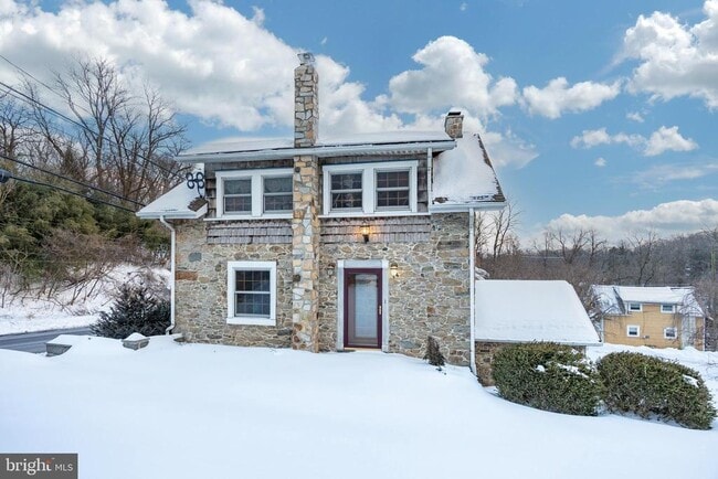 Building Photo - 2568 Pike Ave