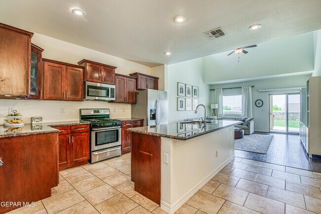 Building Photo - 7751 Enchanted Path Dr
