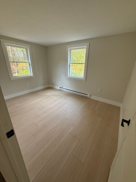 Building Photo - 66 Woodlawn Ave