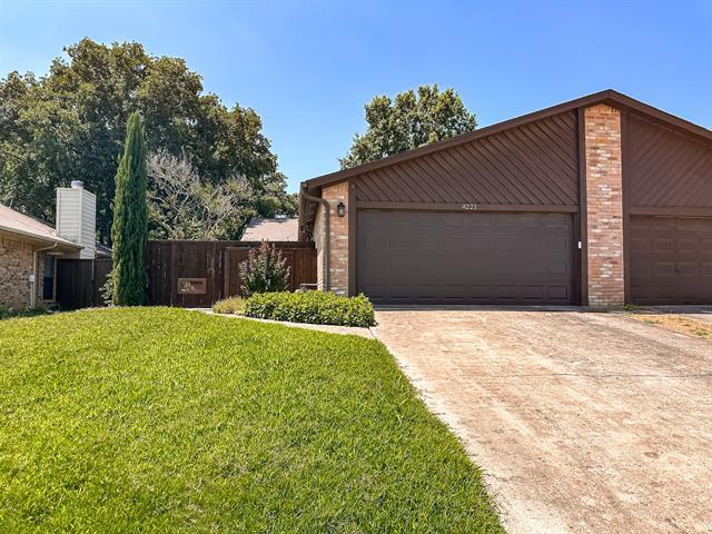 Building Photo - 4221 Spring Meadow Ln