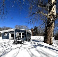 Building Photo - 541 Park Ave