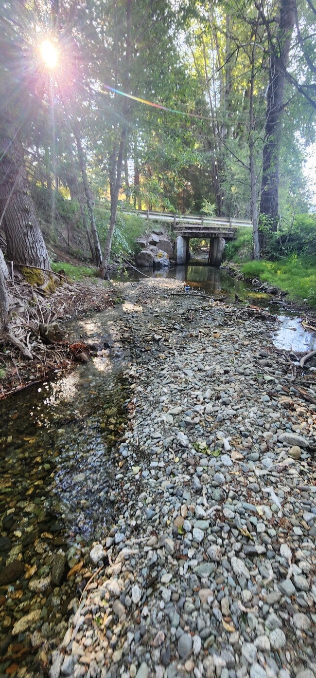 Building Photo - 2201 Hundley Rd